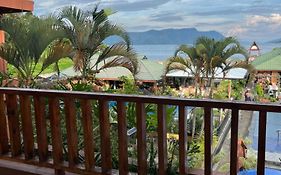 Toba Village Inn